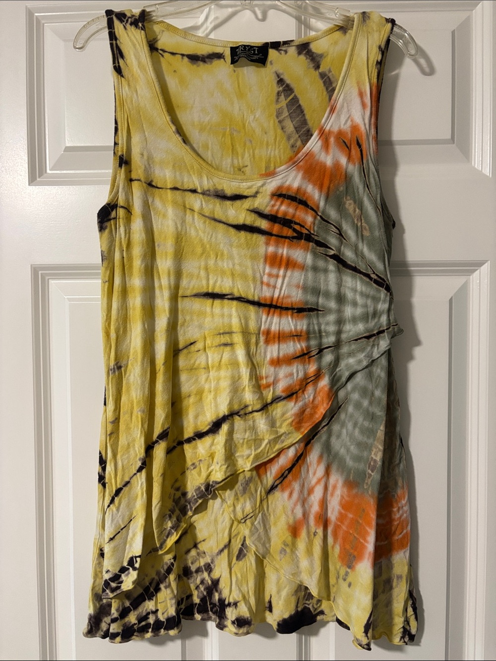Tryst tie-dye tank top size medium